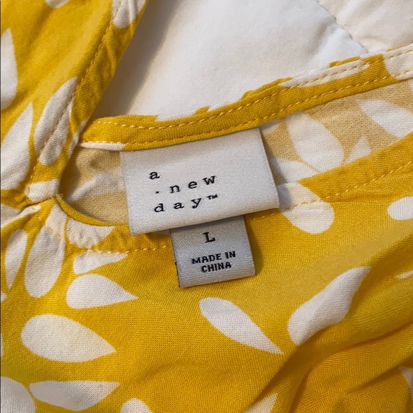 A New Day Spring/Summer Dress - Picture 5 of 9